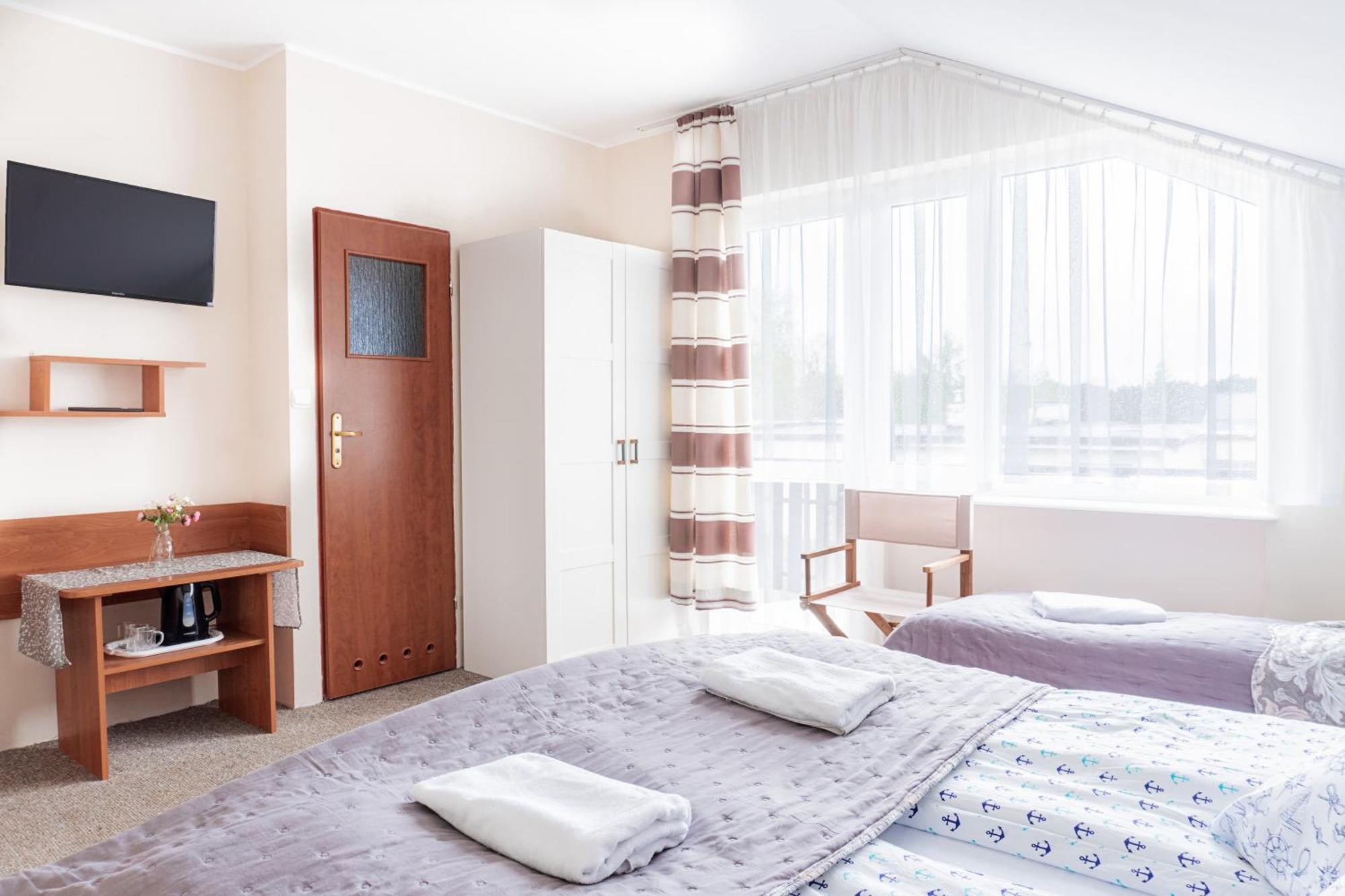 Pokoje Goscinne Raf-Tur - Sala Zabaw, Grill - Idealny Dla Rodzin Z Dziecmi Ostrowo  Extérieur photo